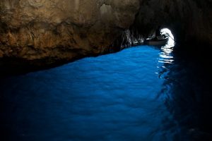 Kek barlang Capri szigeten